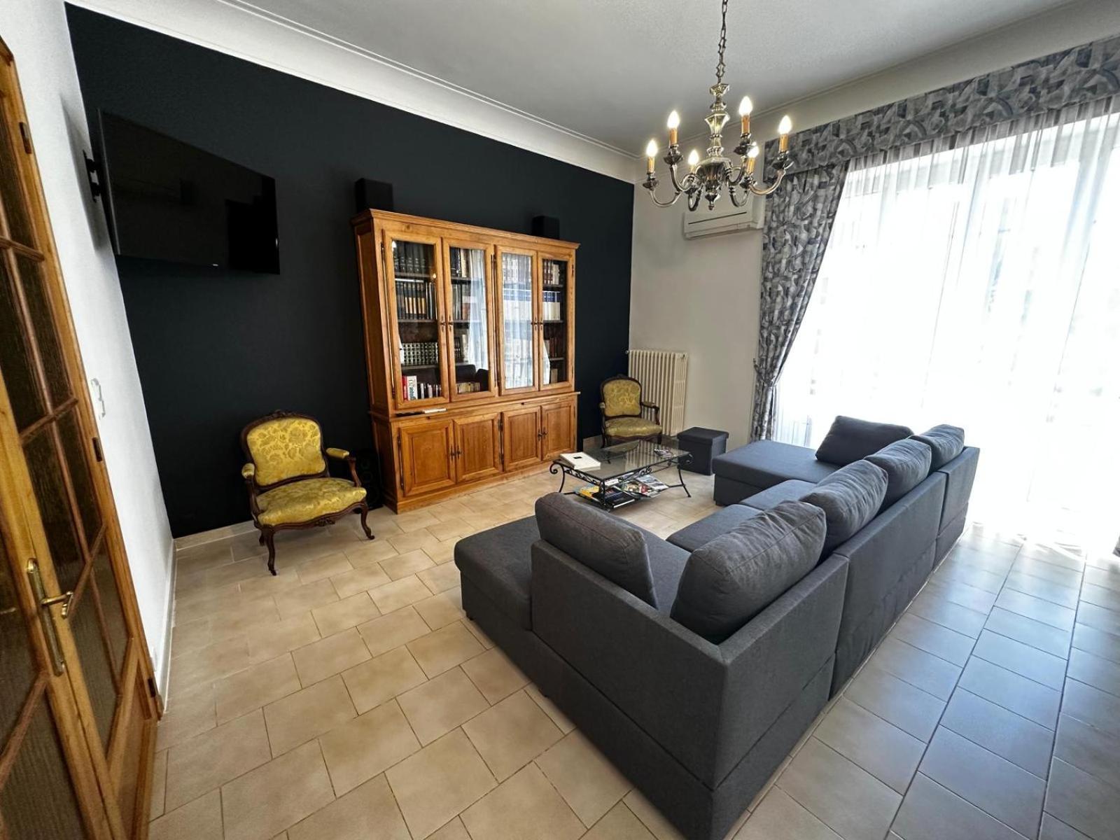 Appartement Spacieux de Grand Standing Nîmes Extérieur photo